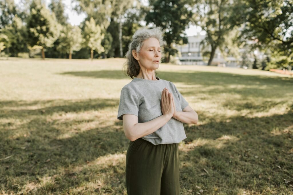 integrar o yoga na rotina diária